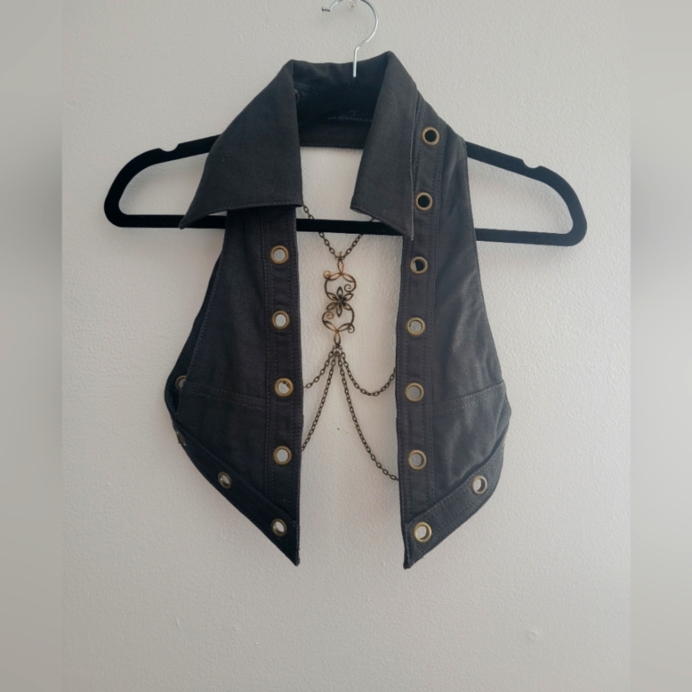 Organic Cotton Vest with Chain Detail